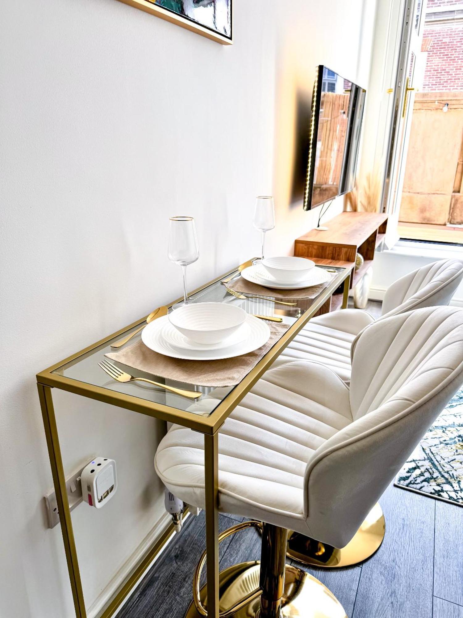 The Luxe Haven - Apartment Nottingham City Centre Экстерьер фото